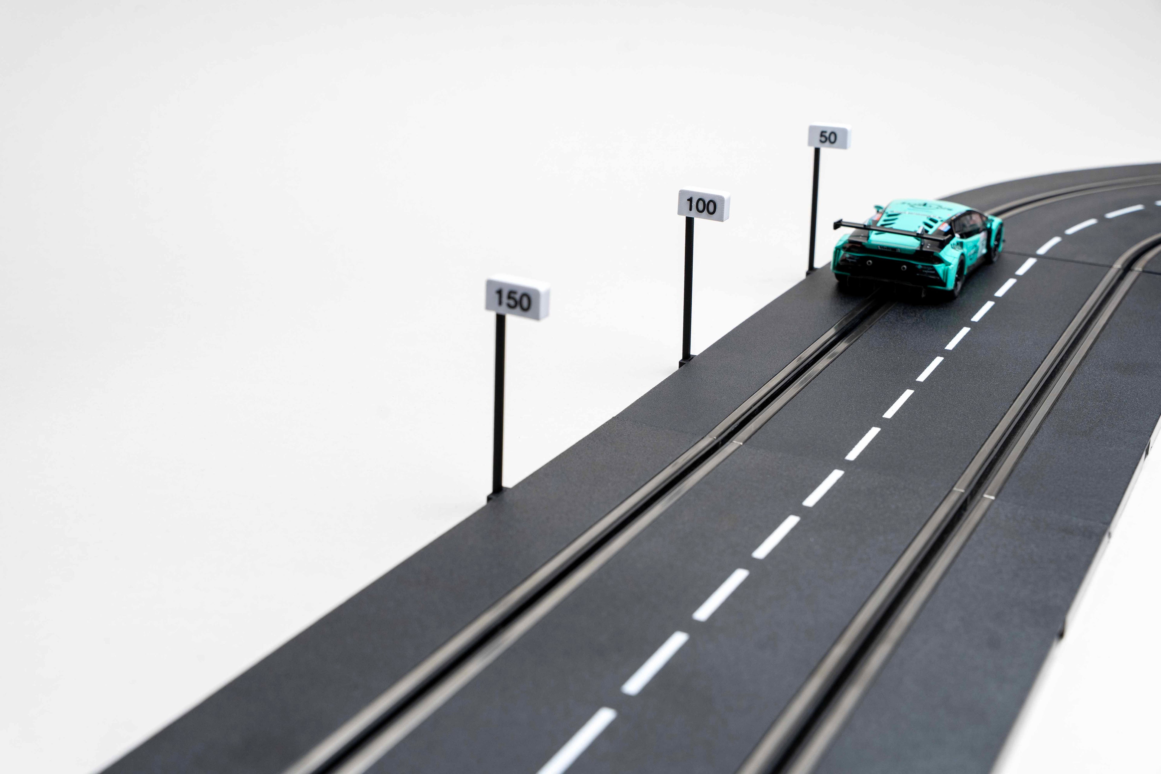 Slotcar Bremsschilder für Slotcar-Rennbahnen 1:32 / 1:24Passend für Carrera