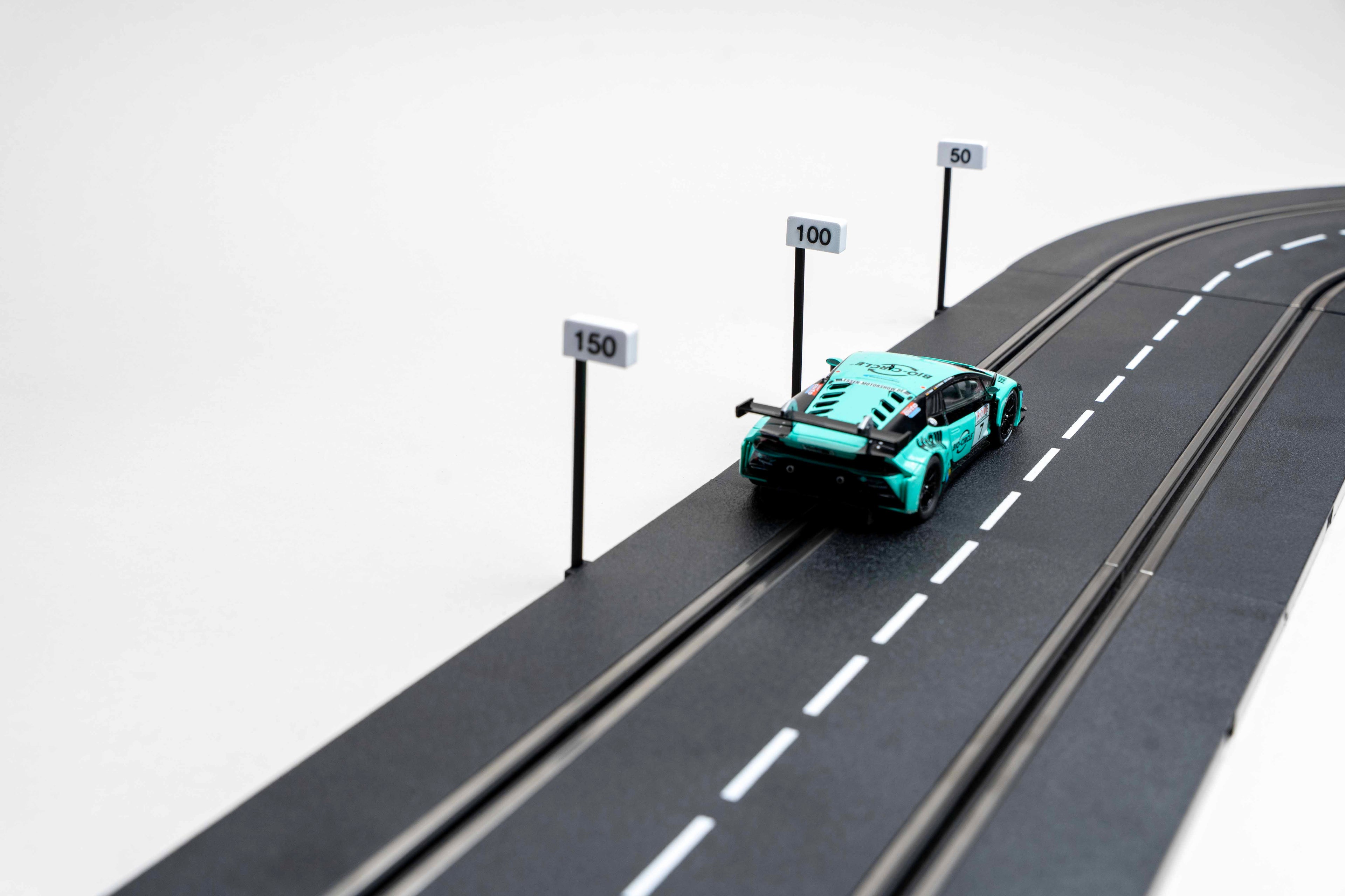 Slotcar Bremsschilder für Slotcar-Rennbahnen 1:32 / 1:24Passend für Carrera